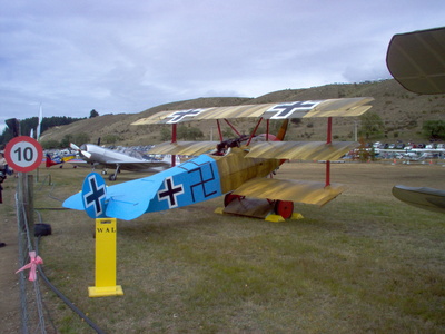 fokker_triplane_ww1_fighter_warbirds_over_wanaka_400