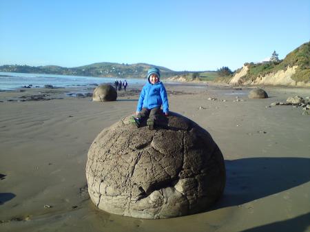 Large Moeraki Boulder