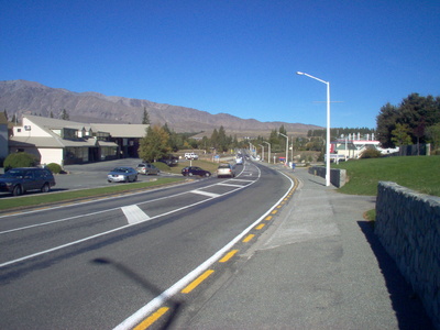 main_road_into_tekapo_looking_north_400