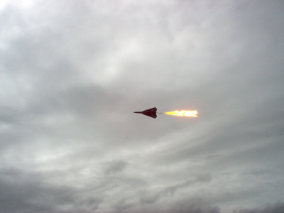 royal_australian_air_force_swing_wing_f111_bomber_wows_the_crowd_400