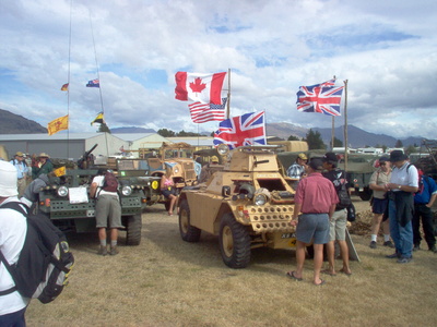 warbirds_military_display_400