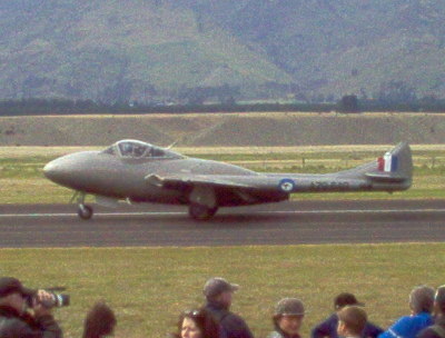 warbirds_over_wanaka_vampire__2_400